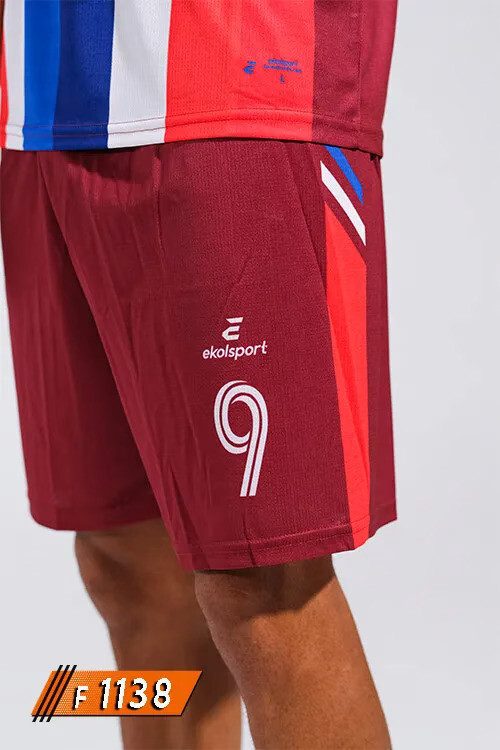 Norveç Milli Takımı kırmızı lacivert halı saha forması şort detayı numara baskılı F 1138