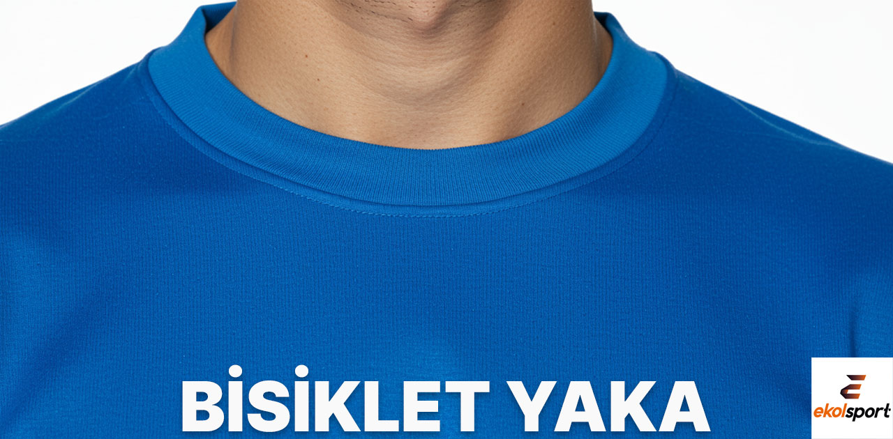 Bisiklet yaka forma detay görseli, yuvarlak kesim ribana yaka yapısına sahip futbol forması. Forma yaka tipleri arasında en yaygın kullanılan bisiklet yaka modeli.