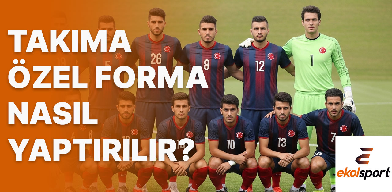Takıma özel forma yaptıran Türk futbol takımı sahada toplu poz veriyor