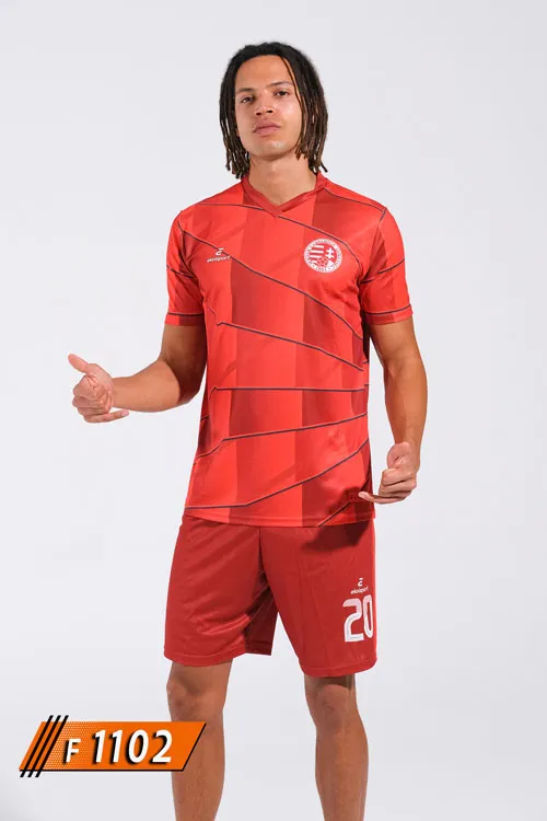 Macaristan Milli Takımı Kırmızı Geometrik Desenli Futbol Forması ön görünüm F1102